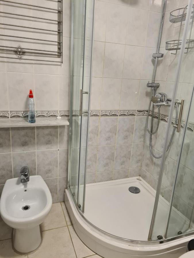Walnut Apartment - Private Garage Sarajevo Ngoại thất bức ảnh