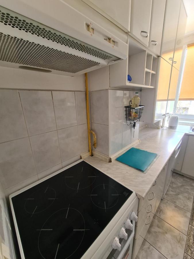 Walnut Apartment - Private Garage Sarajevo Ngoại thất bức ảnh